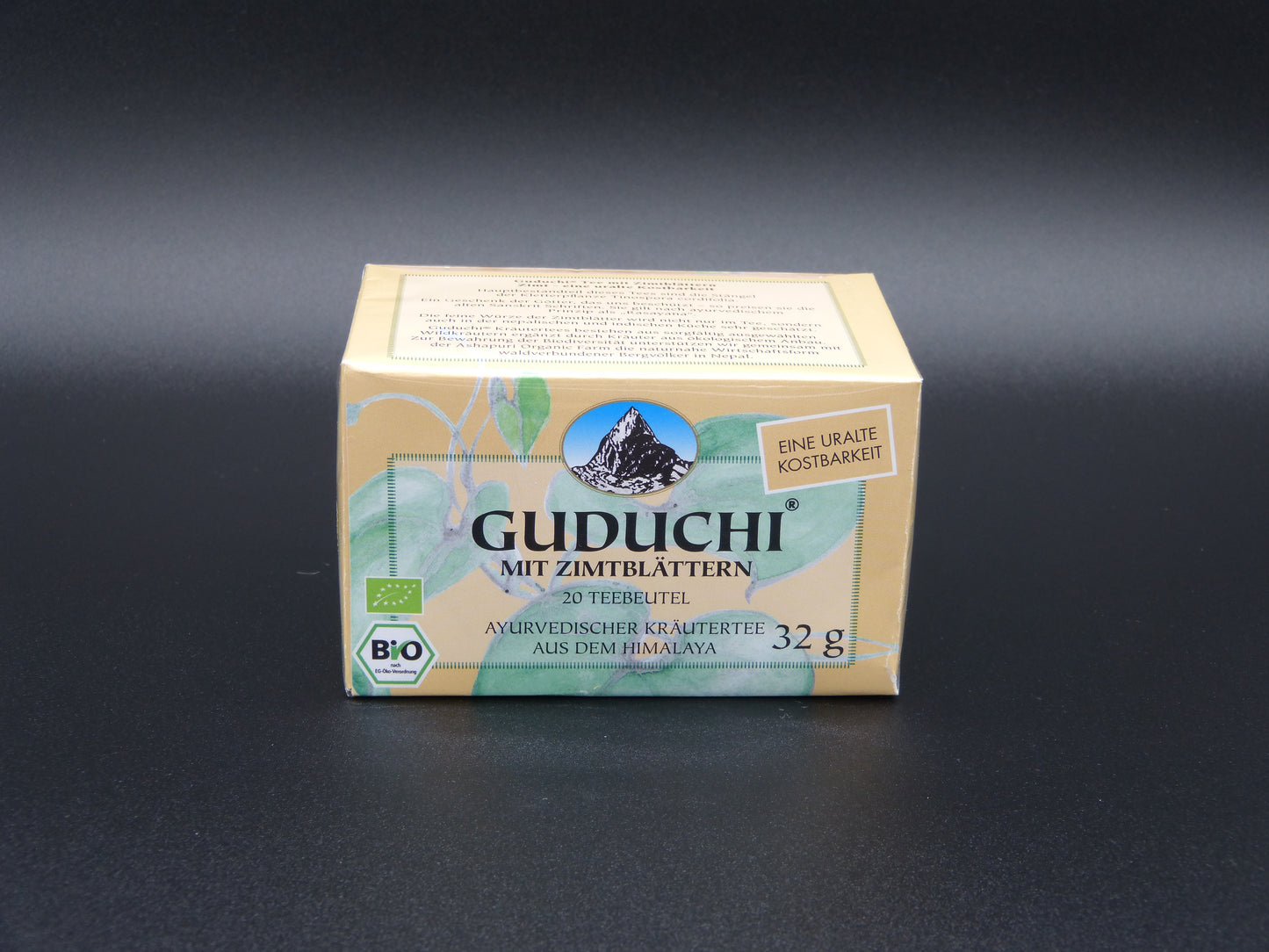 Guduchi Tee mit Zimtblättern